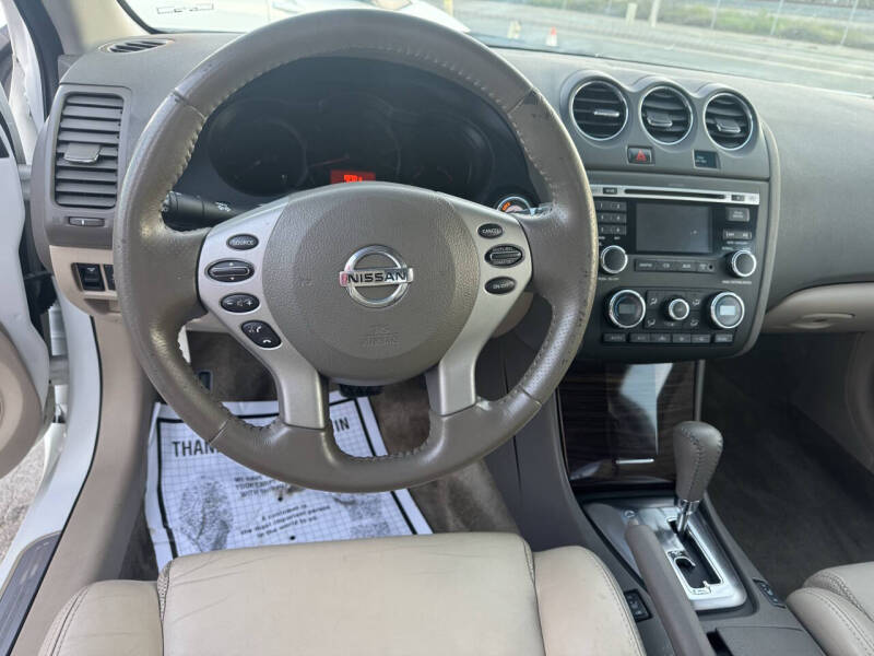 2011 Nissan Altima 3.5 SR