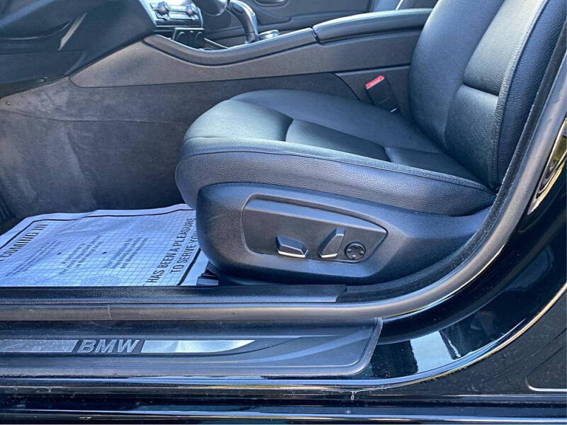 2016 BMW 5 Series 528i