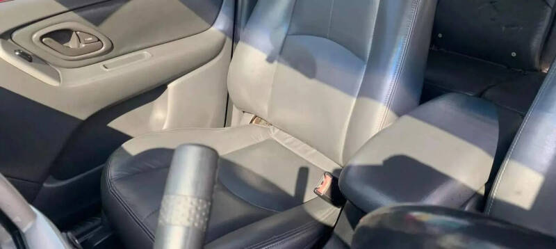 2003 Mazda Tribute ES-V6