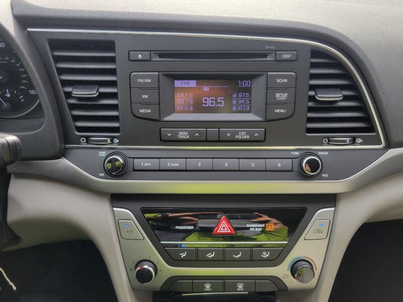 2017 Hyundai Elantra