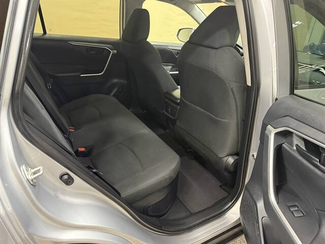 2019 Toyota RAV4 Hybrid LE