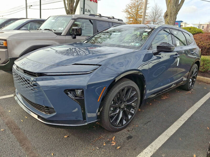 2025 Toyota Crown Signia Limited