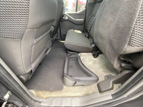 2014 Nissan Frontier Desert Runner