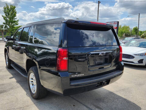 2018 Chevrolet Suburban LT