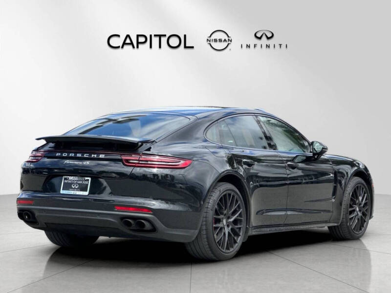 2018 Porsche Panamera 4S