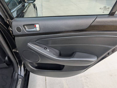 2015 Kia Cadenza Premium