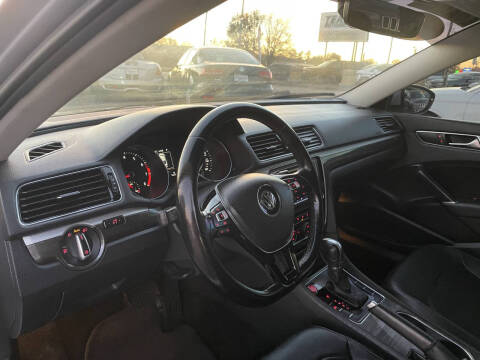 2018 Volkswagen Passat 2.0T SE