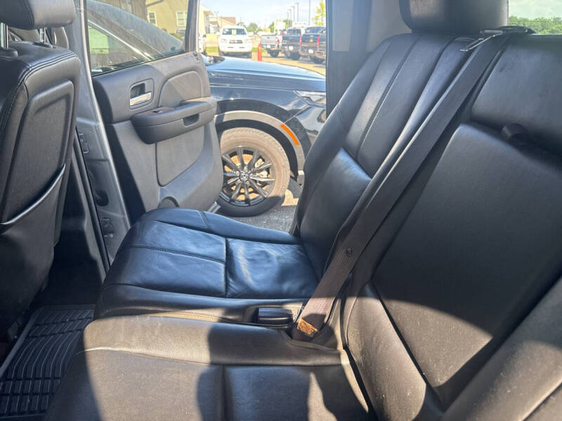 2014 Chevrolet Suburban LT