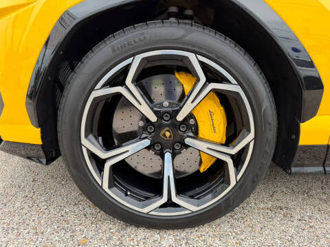 2022 Lamborghini Urus