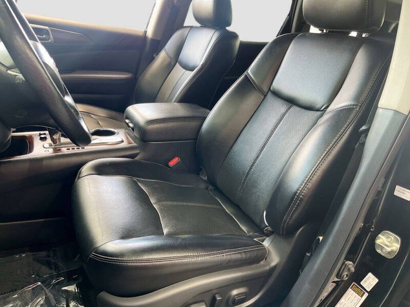 2020 Nissan Pathfinder Platinum