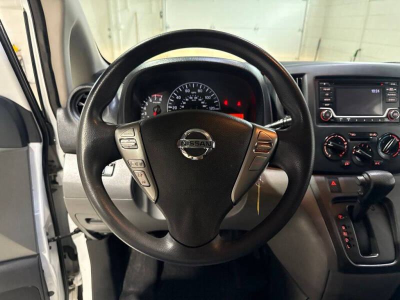 2018 Nissan NV200 SV