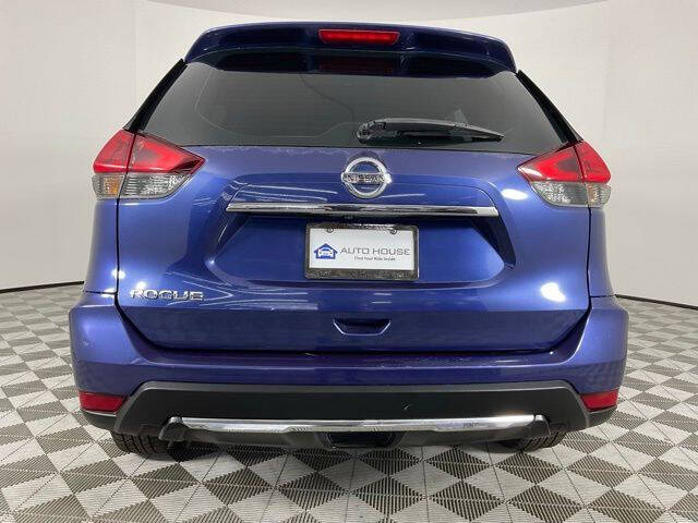 2018 Nissan Rogue S