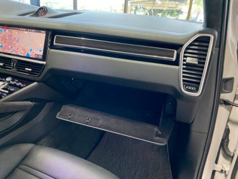 2020 Porsche Cayenne S
