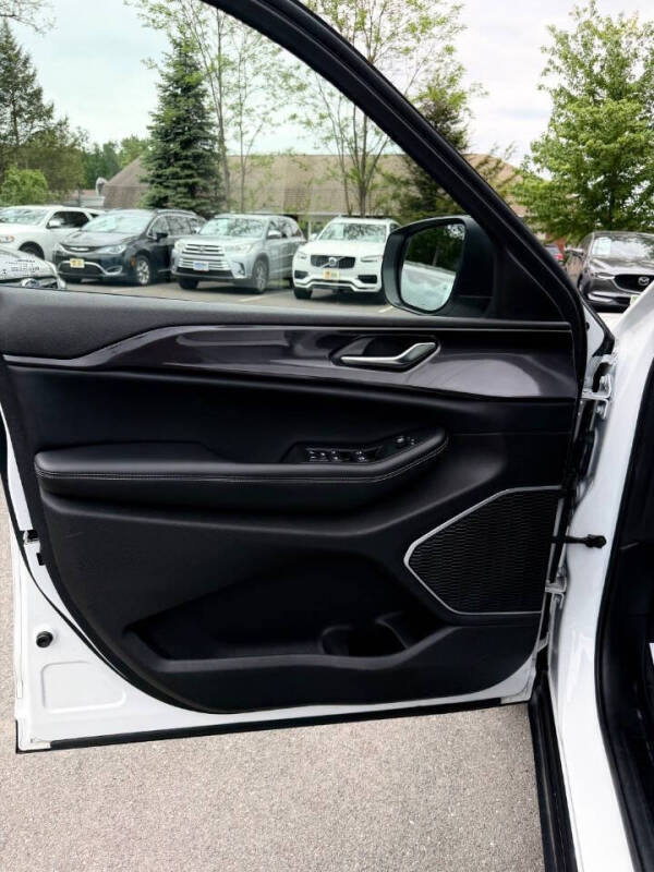 2021 Jeep Grand Cherokee L Laredo