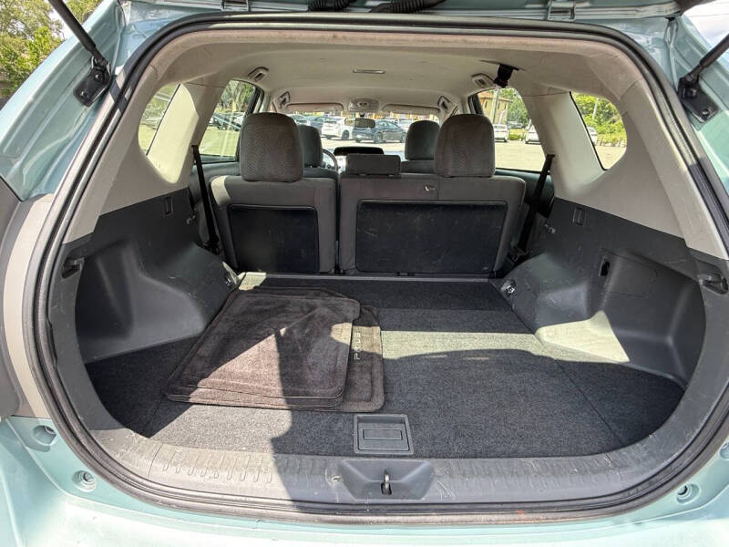 2013 Toyota Prius v Three