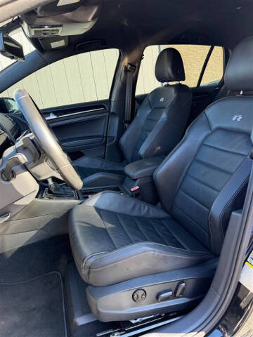 2016 Volkswagen Golf R 4Motion