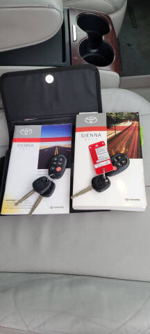 2011 Toyota Sienna XLE 8-Passenger