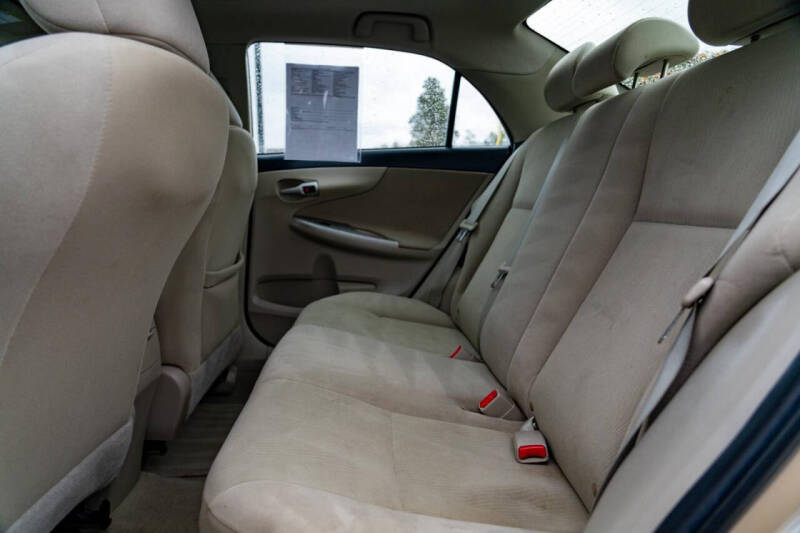 2012 Toyota Corolla LE