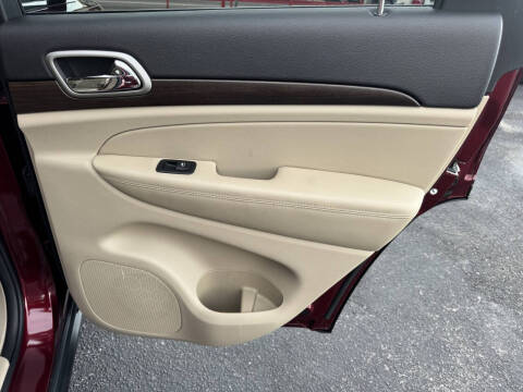 2018 Jeep Grand Cherokee Laredo E