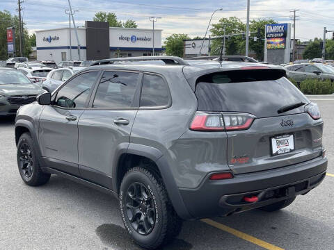 2022 Jeep Cherokee Trailhawk