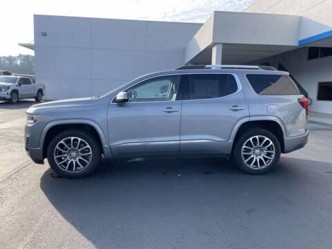 2023 GMC Acadia Denali