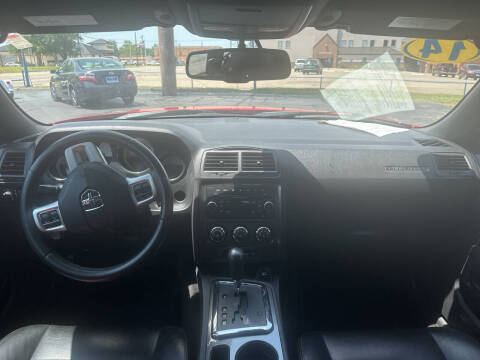 2014 Dodge Challenger SXT