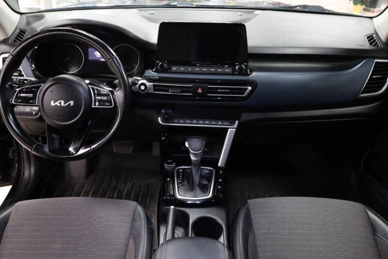 2022 Kia Seltos Nightfall