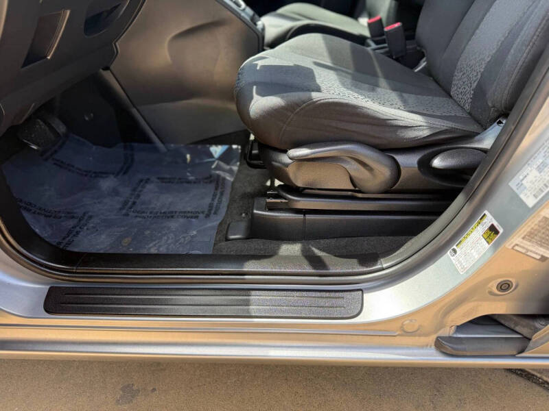 2012 Mazda MAZDA5 Sport
