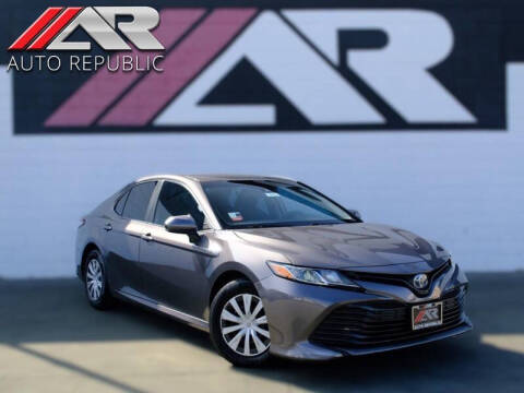 2020 Toyota Camry Hybrid for sale at Auto Republic Fullerton in Fullerton CA