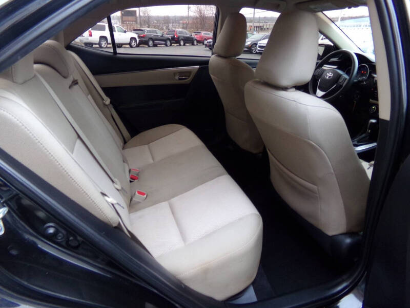 2015 Toyota Corolla LE