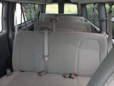 2025 Chevrolet Express LT 3500