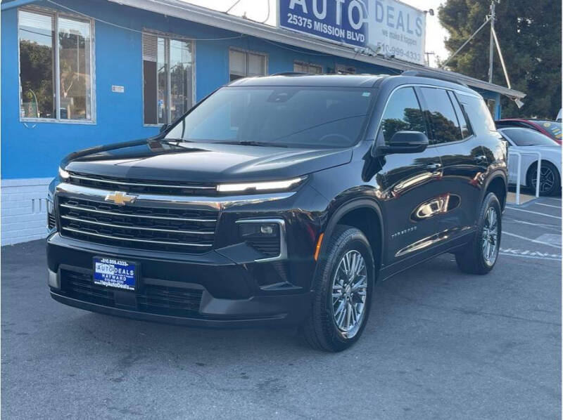 2025 Chevrolet Traverse LT