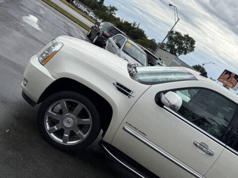 2010 Cadillac Escalade Luxury