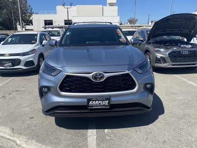 2022 Toyota Highlander LE