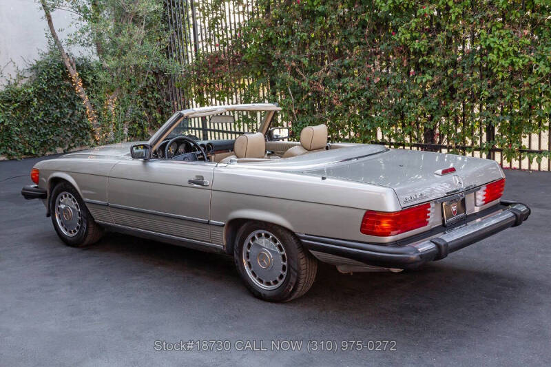 1987 Mercedes-Benz 560-Class 560 SL