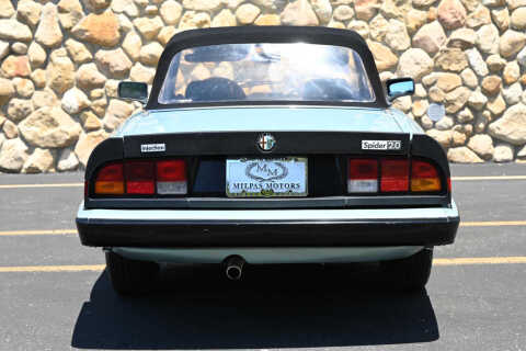 1984 Alfa Romeo Spider Veloce