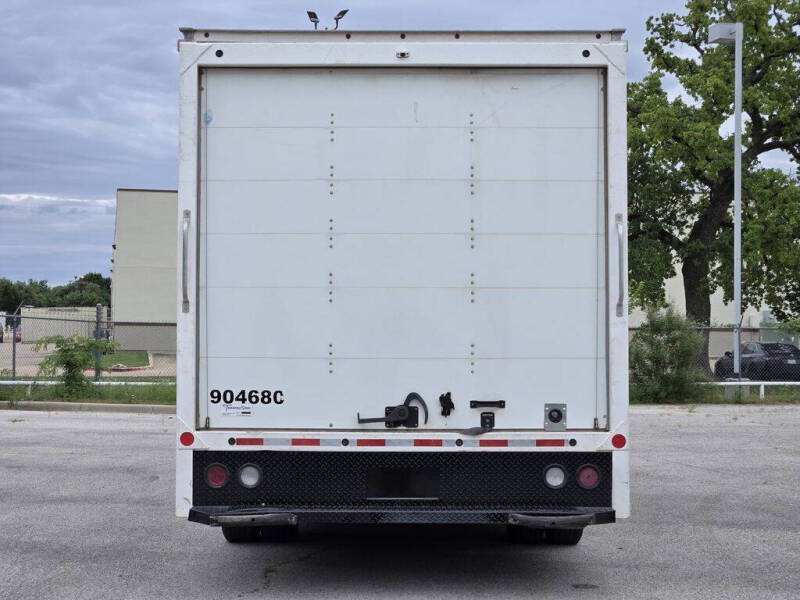 2023 Chevrolet Express 4500