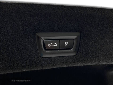 2023 BMW 7 Series 740i
