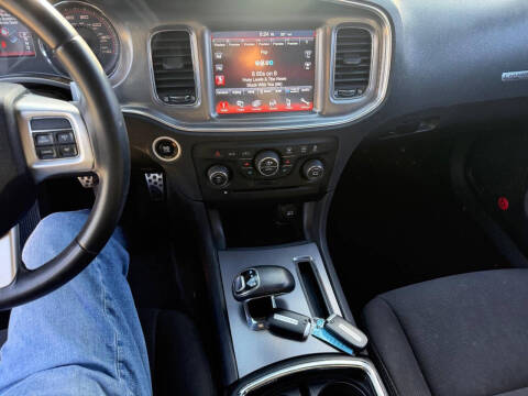 2013 Dodge Charger SXT