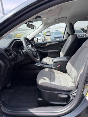 2022 Ford Escape SE
