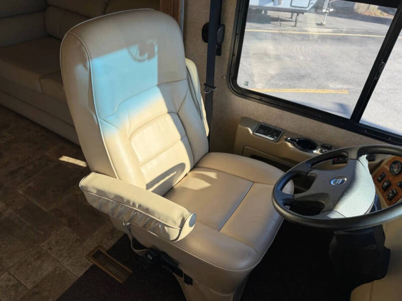 2012 Freightliner XCS Chassis