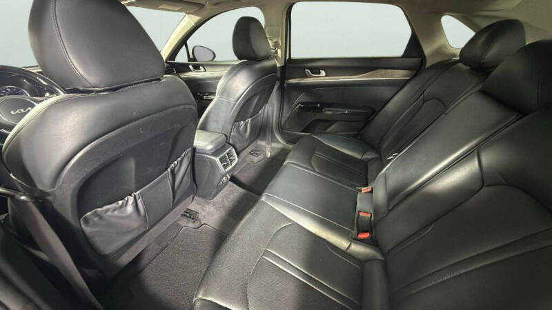 2022 Kia K5 EX