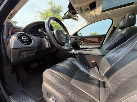 2016 Jaguar XJ R-Sport