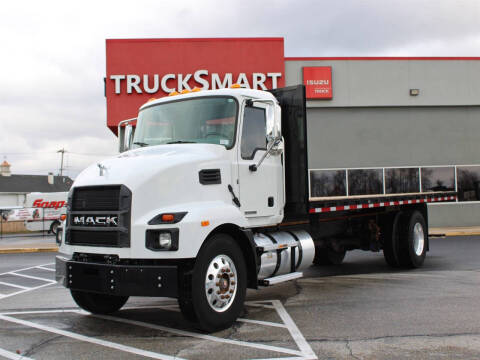 2021 Mack MD6