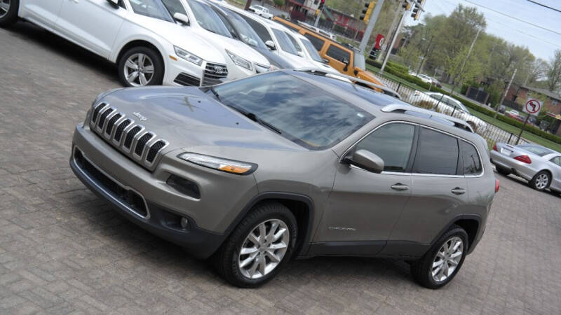 2016 Jeep Cherokee for sale at Cars-KC LLC in Overland Park KS