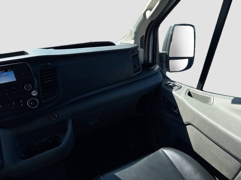 2023 Ford Transit 250