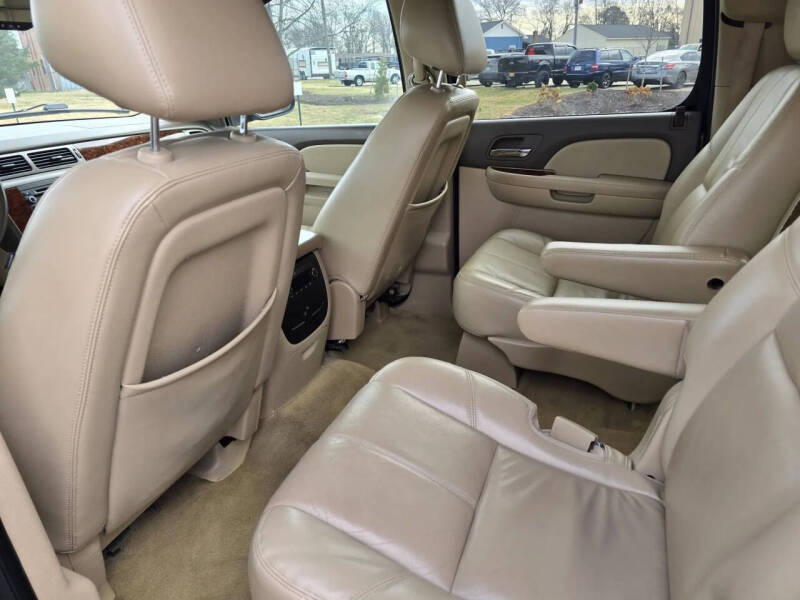 2012 Chevrolet Suburban LT