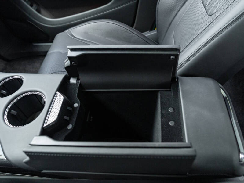 2025 Lotus Eletre Carbon