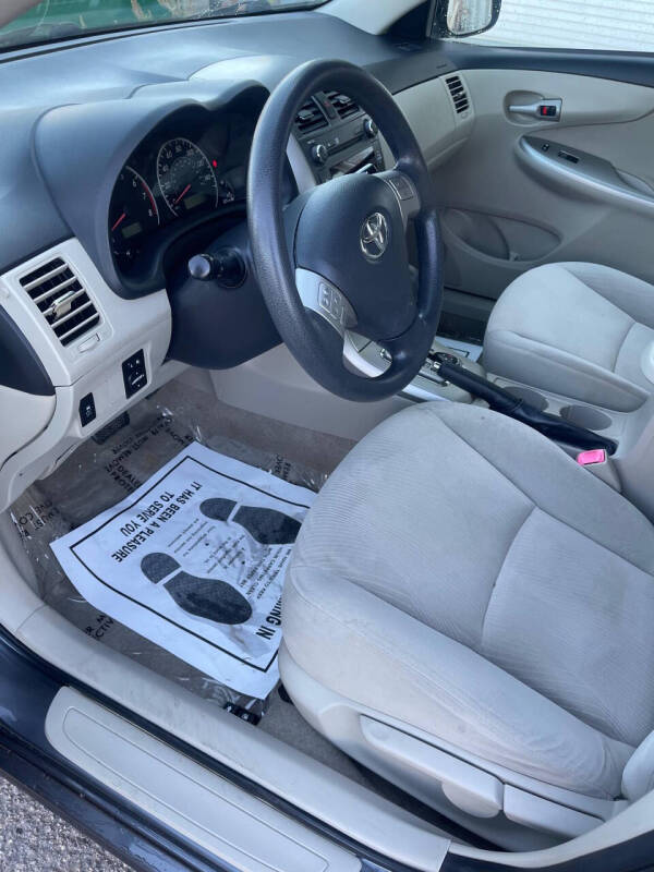 2011 Toyota Corolla LE