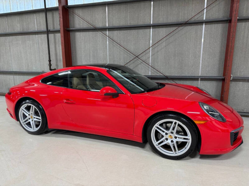 2018 Porsche 911 Carrera